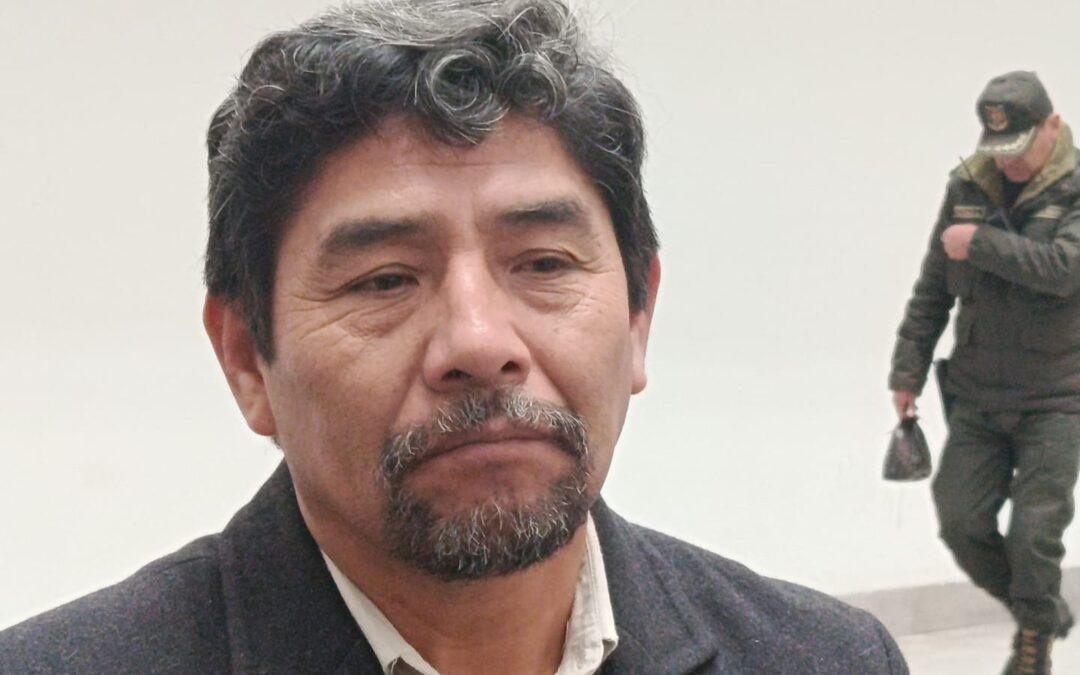 Diputado Vega Califica de ‘Discriminatorio’ Exigencia de Vacuna de Sarampión para Bono Juancito Pinto