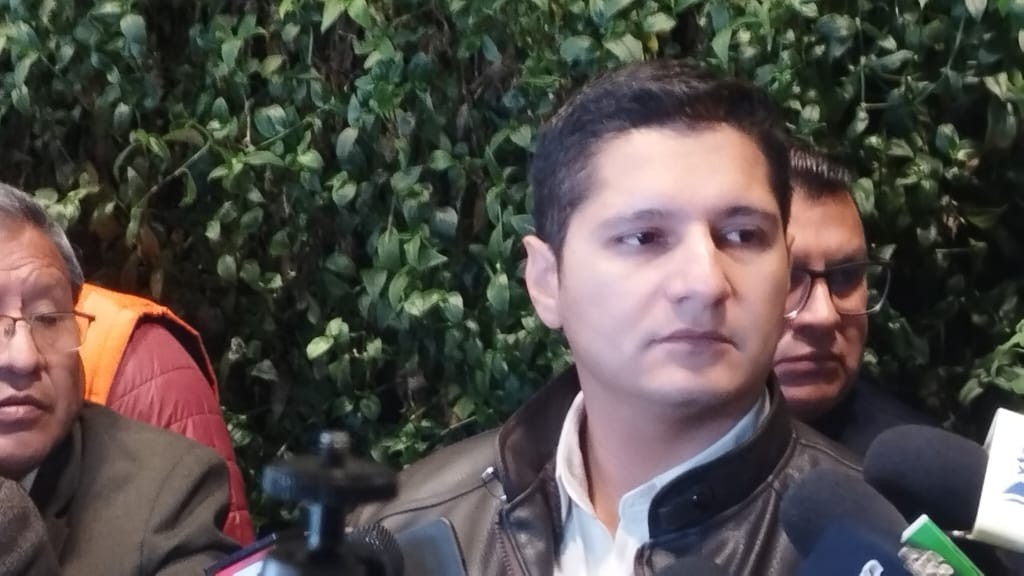 Ricardo Rada (PDC) Cuestiona Crisis Peruana y Demanda Cárcel para Responsables de YPFB